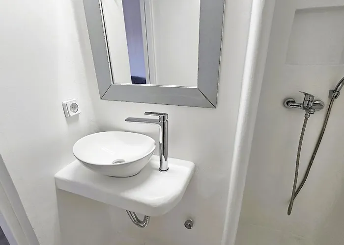 别墅 Spika With Seaview And Shared Pool