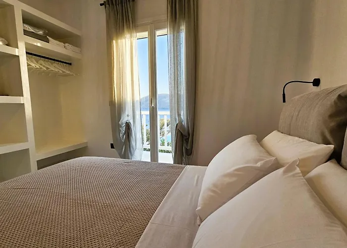 Spika With Seaview And Shared Pool * 凯勒里瓦迪