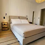 Villa Spika With Seaview And Shared Pool