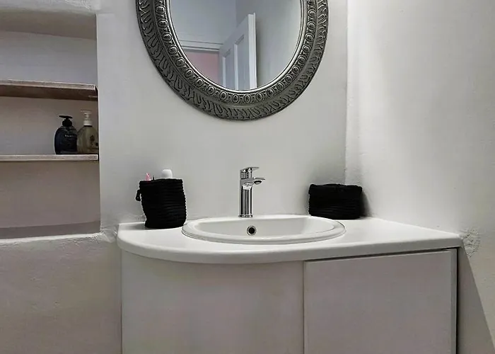 Spika With Seaview And Shared Pool וילה