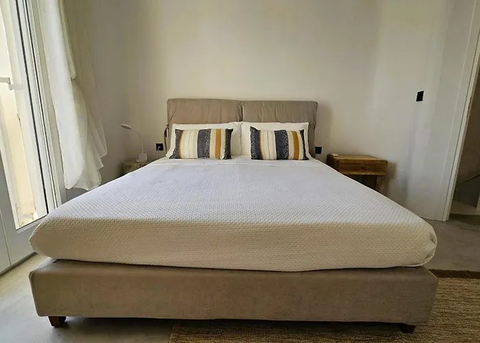 Spika With Seaview And Shared Pool וילה