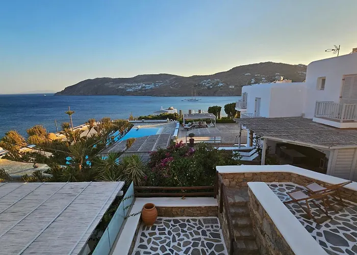 Spika With Seaview And Shared Pool *